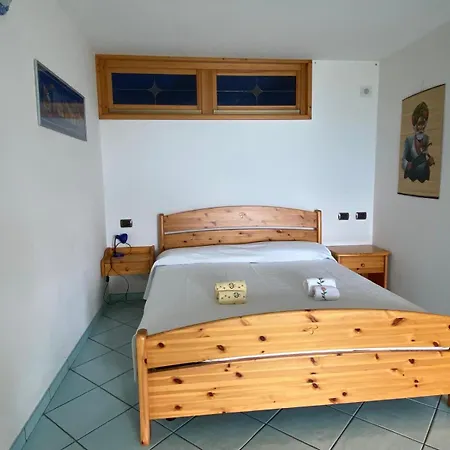 Villa The Happy Rooster - With Big Garden Pianello Del Lario
