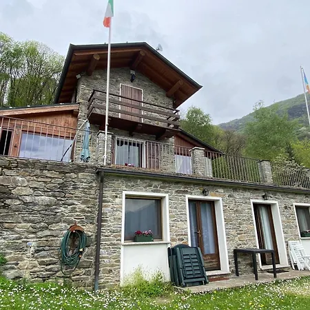 The Happy Rooster - With Big Garden Villa Pianello Del Lario