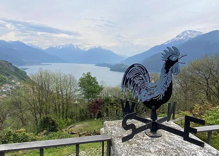 The Happy Rooster - With Big Garden Villa *