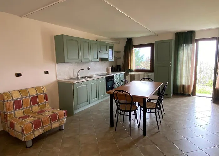 The Happy Rooster - With Big Garden Вилла Pianello Del Lario