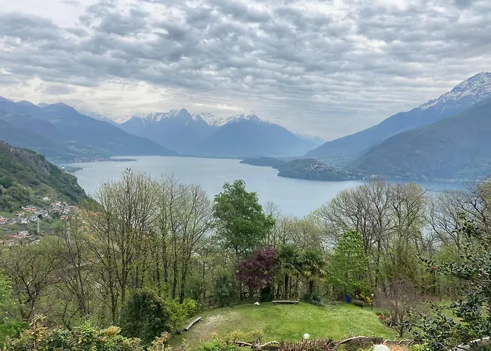 The Happy Rooster - With Big Garden Вилла *